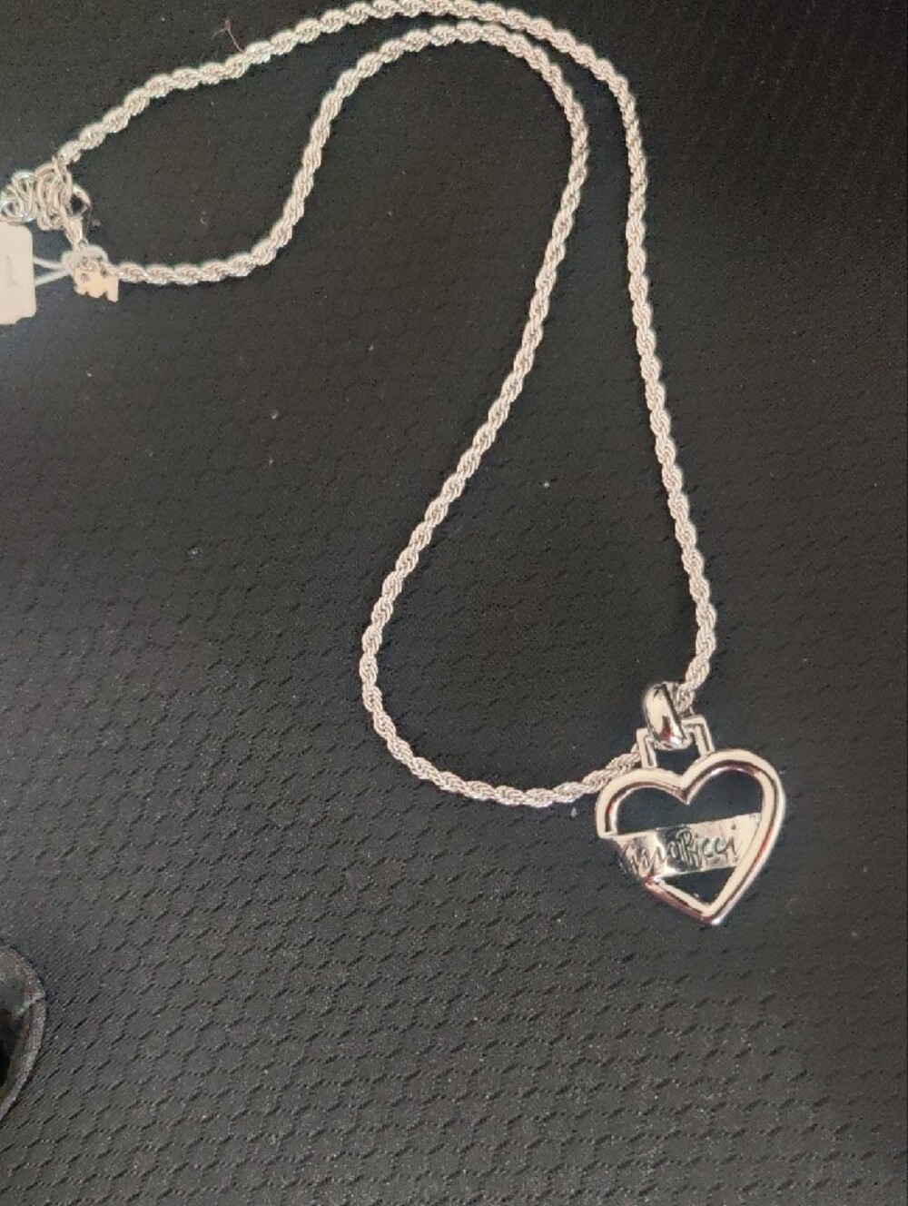Nina Ricci Silver Heart Pendant Necklace – Sculpted Heart Design - Picture 11 of 12